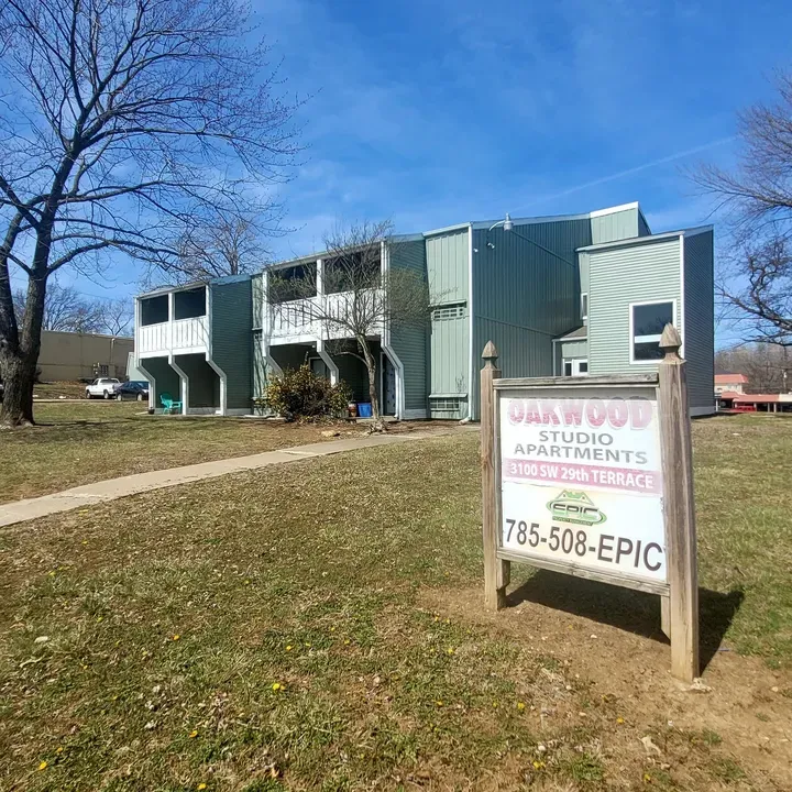3 Bed 2 Bath Contemporary High-Rise Condo in Topeka, KS