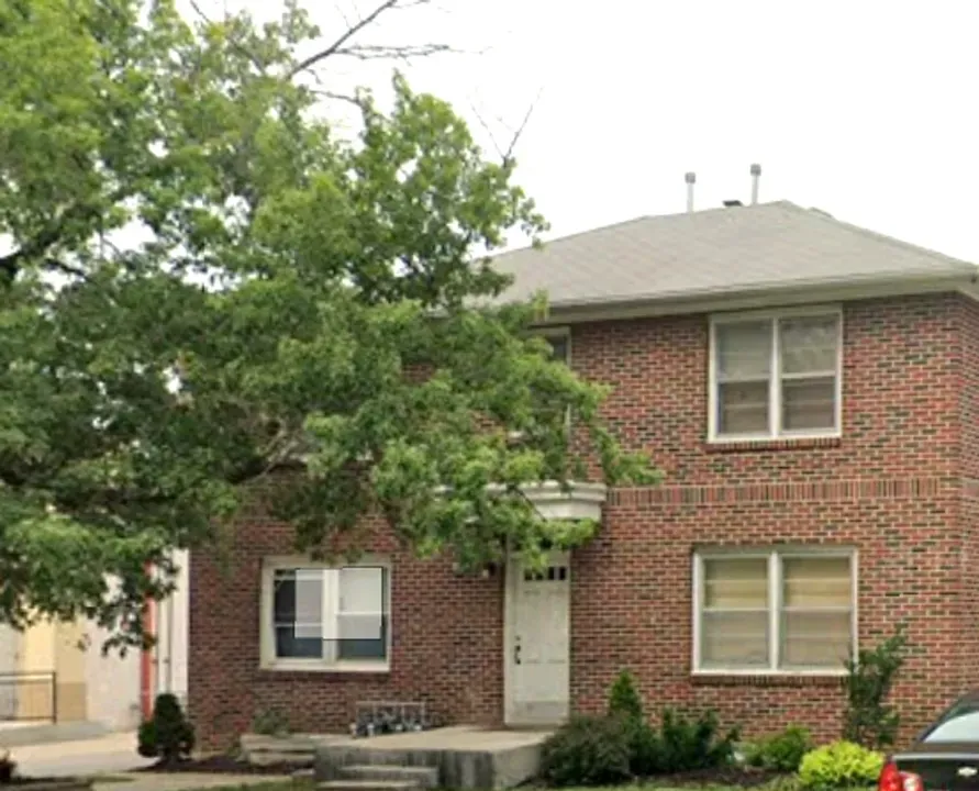 3 Bed 2 Bath Contemporary High-Rise Condo in Topeka, KS