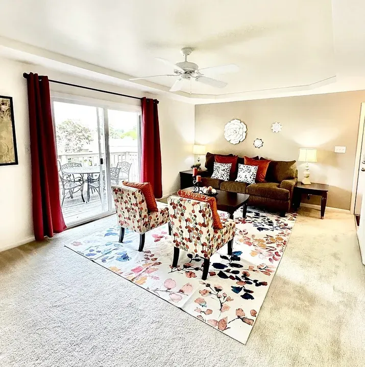 3 Bed 2 Bath Contemporary High-Rise Condo in Virginia Beach, VA