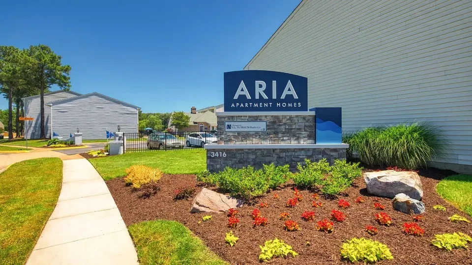 3 Bed 2 Bath Contemporary High-Rise Condo in Virginia Beach, VA - 3