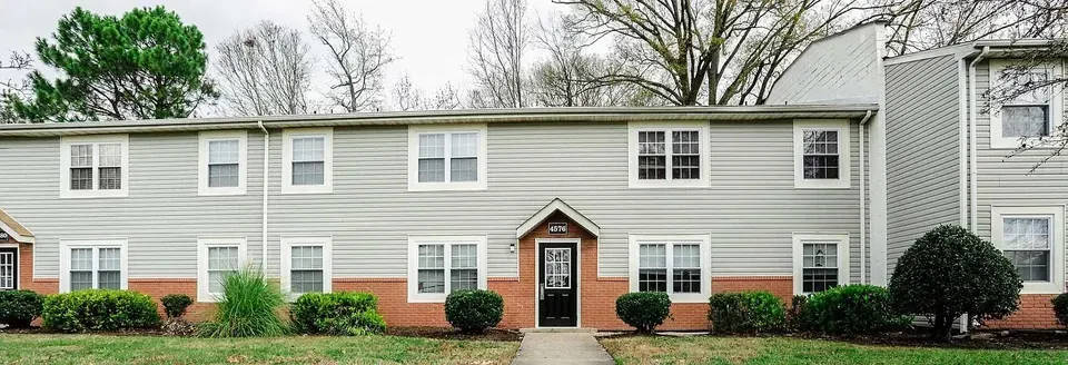 3 Bed 2 Bath Contemporary High-Rise Condo in Virginia Beach, VA - 1