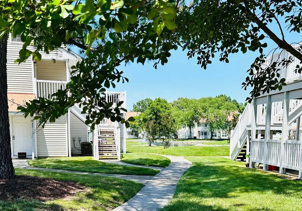 3 Bed 2 Bath Contemporary High-Rise Condo in Virginia Beach, VA - 1
