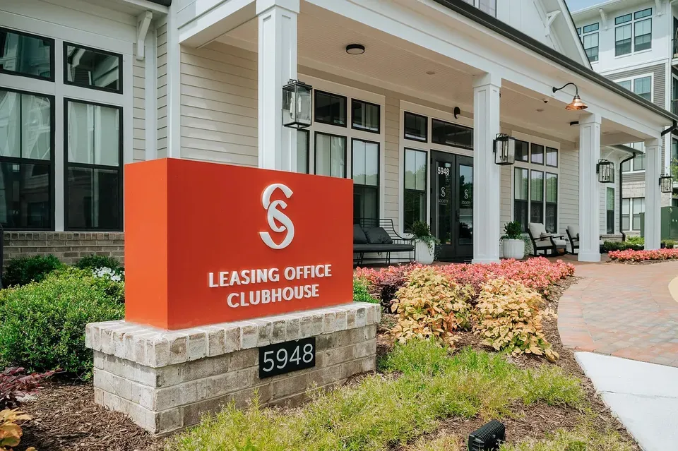 3 Bed 2 Bath Contemporary High-Rise Condo in Virginia Beach, VA - 1