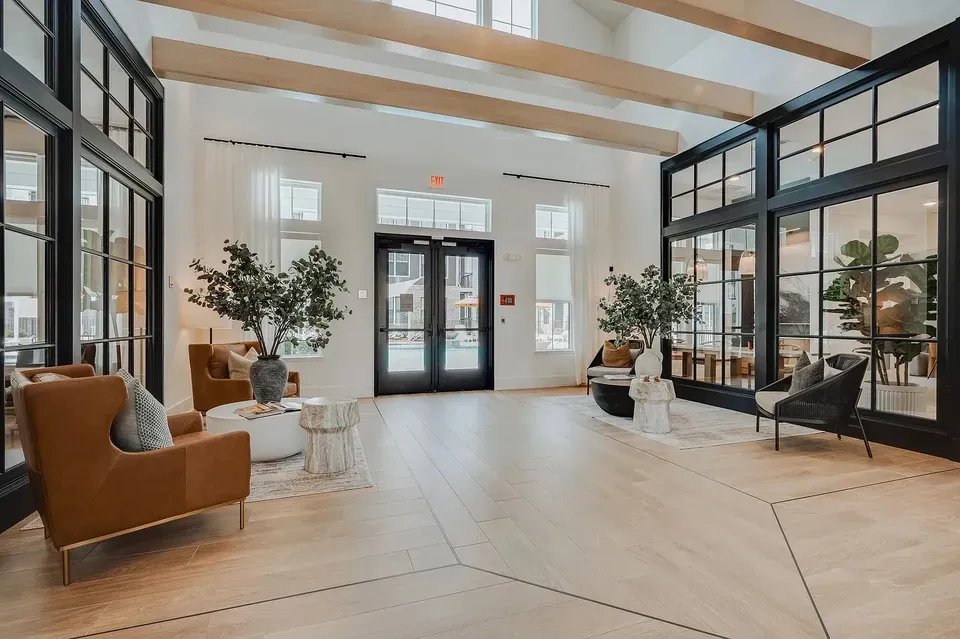 3 Bed 2 Bath Contemporary High-Rise Condo in Virginia Beach, VA - 5