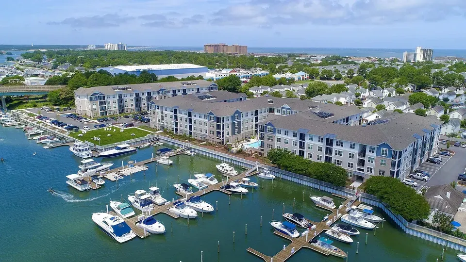 3 Bed 2 Bath Contemporary High-Rise Condo in Virginia Beach, VA - 1