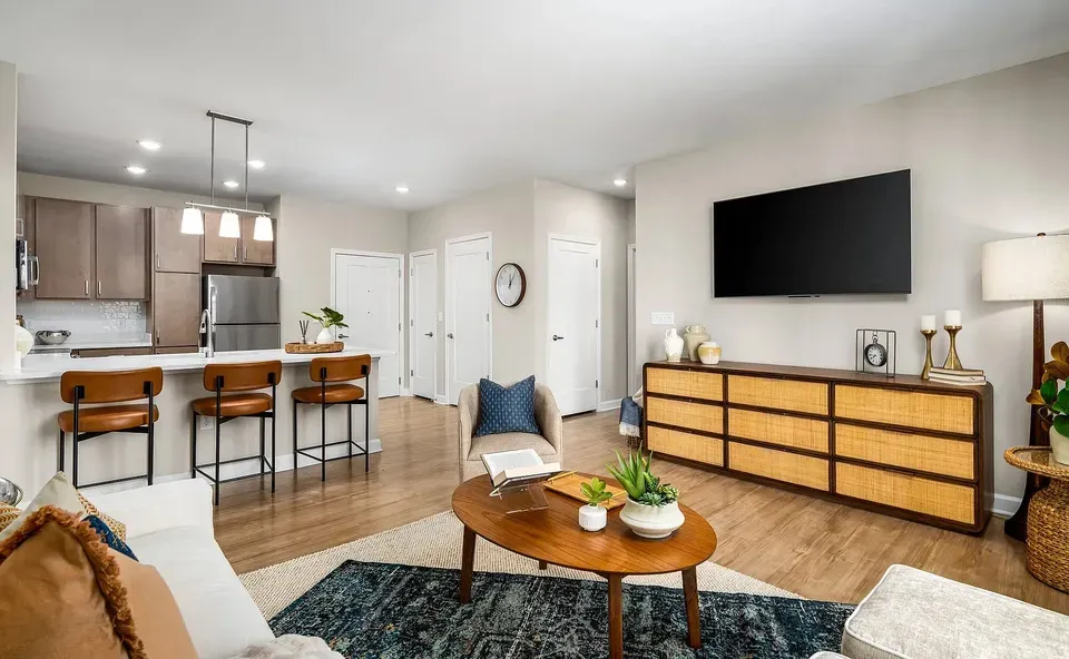 3 Bed 2 Bath Contemporary High-Rise Condo in Virginia Beach, VA - 2