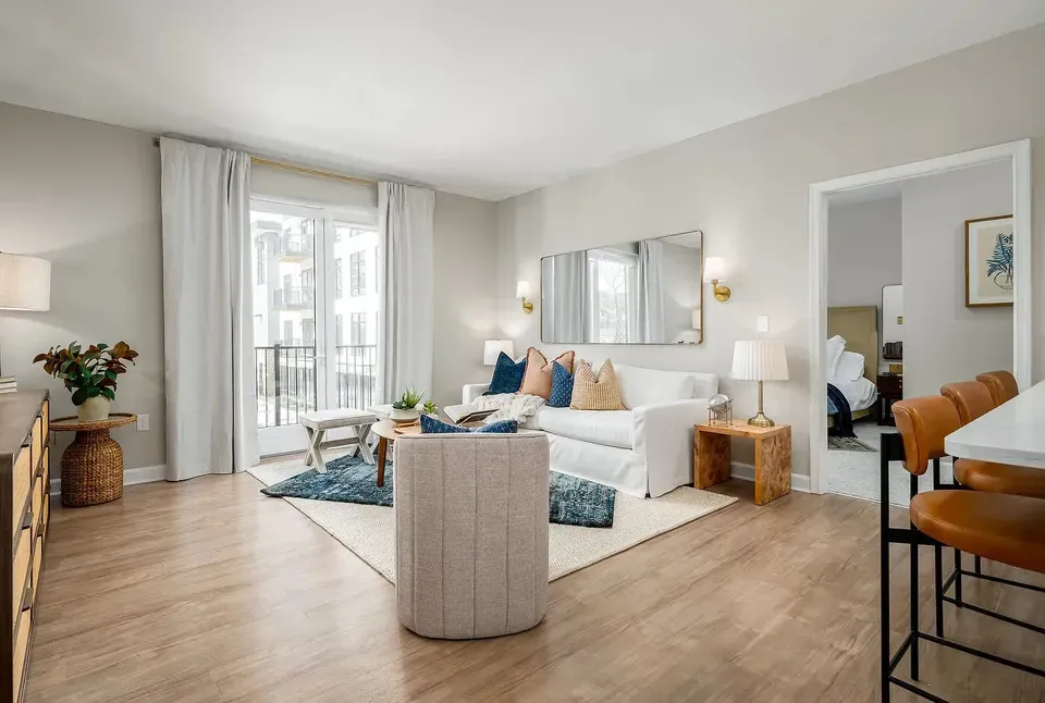 3 Bed 2 Bath Contemporary High-Rise Condo in Virginia Beach, VA - 4