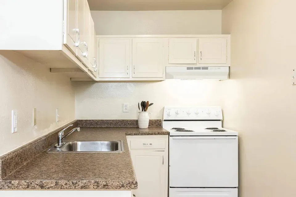3 Bed 2 Bath Contemporary High-Rise Condo in Virginia Beach, VA - 1