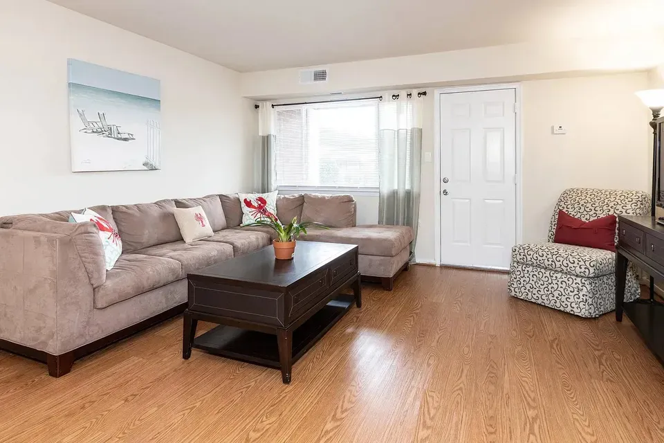 3 Bed 2 Bath Contemporary High-Rise Condo in Virginia Beach, VA - 1