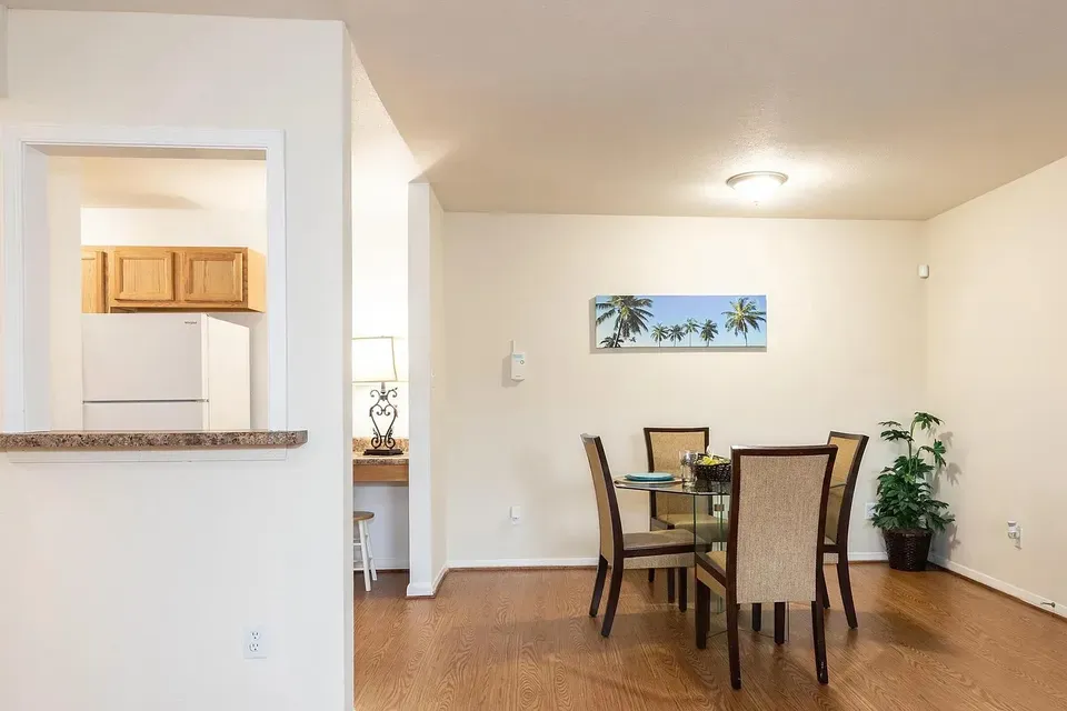 3 Bed 2 Bath Contemporary High-Rise Condo in Virginia Beach, VA - 3