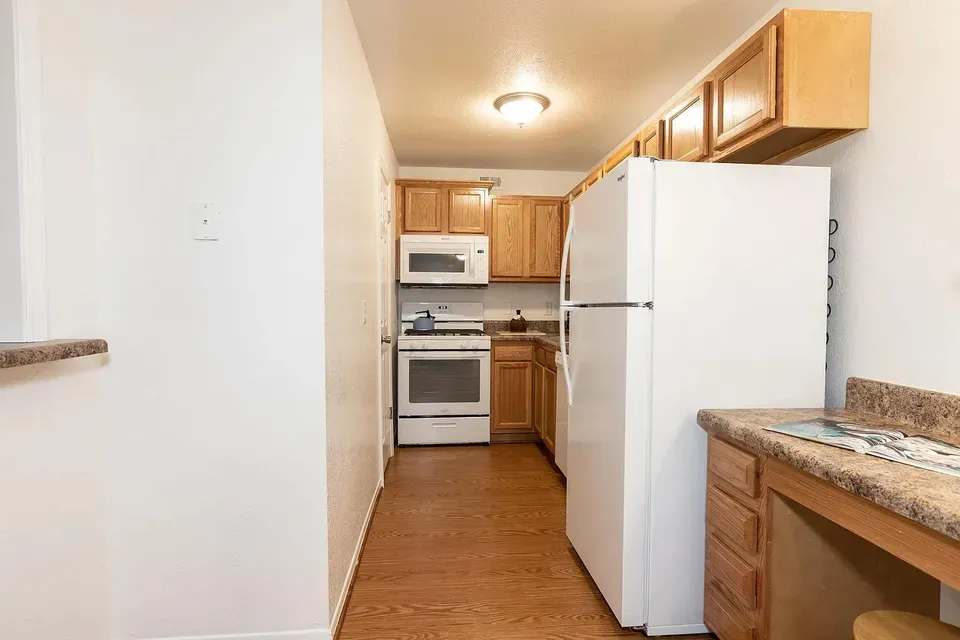 3 Bed 2 Bath Contemporary High-Rise Condo in Virginia Beach, VA - 5