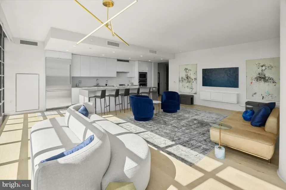 3 Bed 2 Bath Contemporary High-Rise Condo in Washington, DC - 4