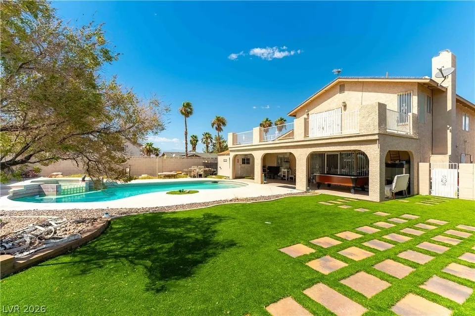 3 Bed 2 Bath Contemporary Modern in Las Vegas, NV
