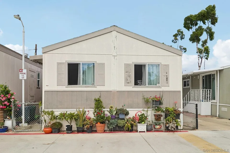 3 Bed 2 Bath Contemporary Modern in San Diego, CA