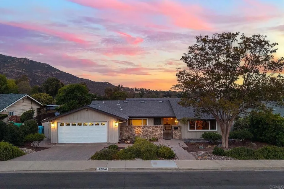 3 Bed 2 Bath Contemporary Modern in San Diego, CA
