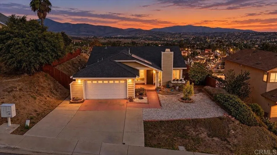 3 Bed 2 Bath Contemporary Modern in San Diego, CA