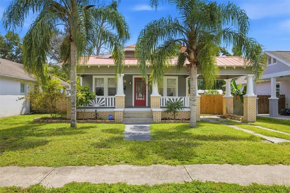 3 Bed 2 Bath Mid-Century Modern in Tampa, FL