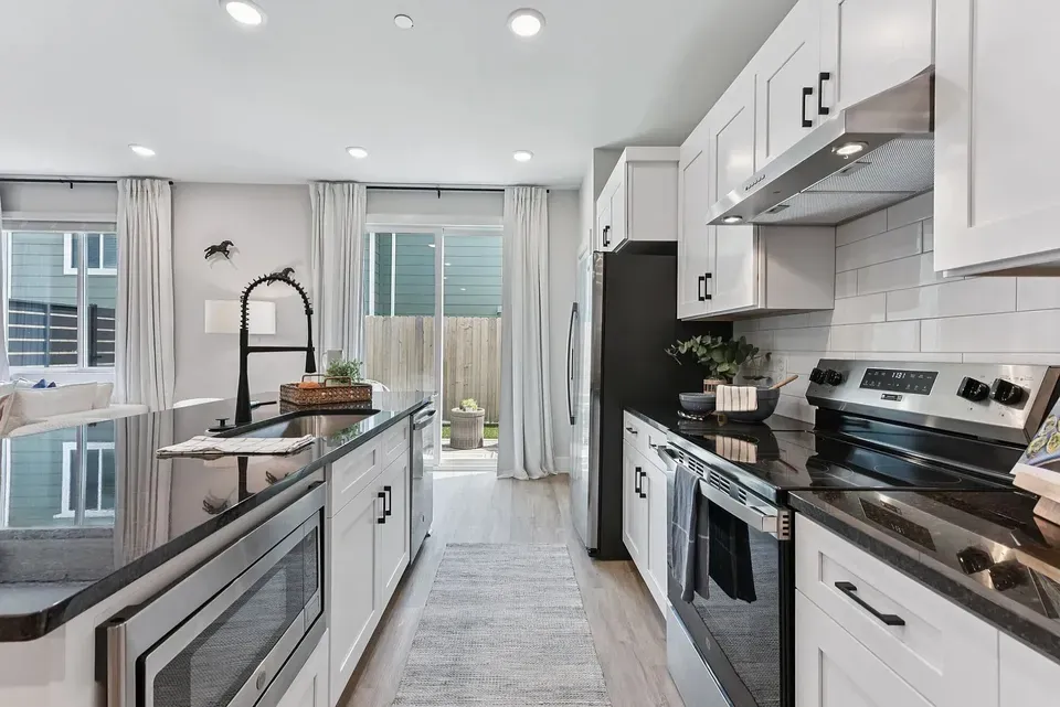 3 Bed 2 Bath Contemporary Multi-Level Townhome in Austin, TX - 5