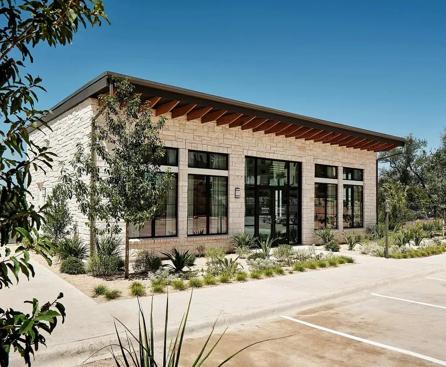 3 Bed 2 Bath Contemporary Multi-Level Townhome in Austin, TX - 5