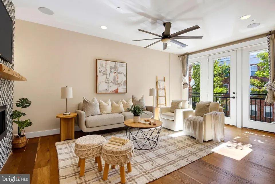3 Bed 2 Bath Contemporary Multi-Level Townhome in Baltimore, MD - 3