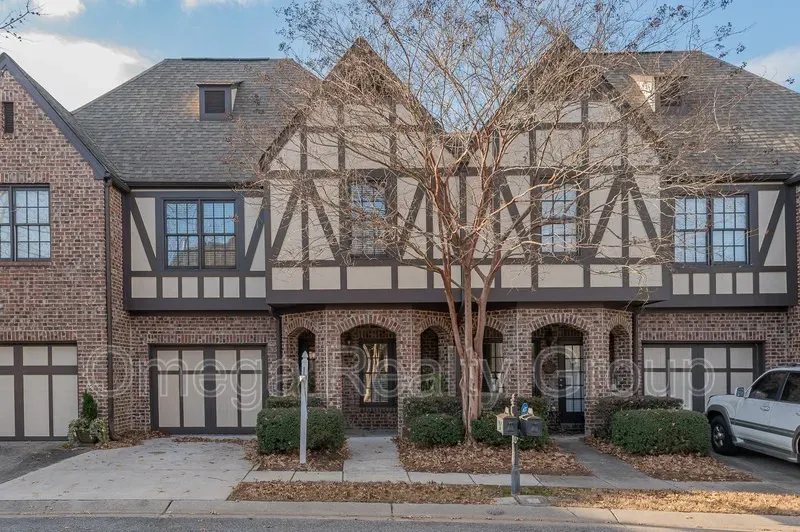 3 Bed 2 Bath Contemporary Multi-Level Townhome in Birmingham, AL - 1