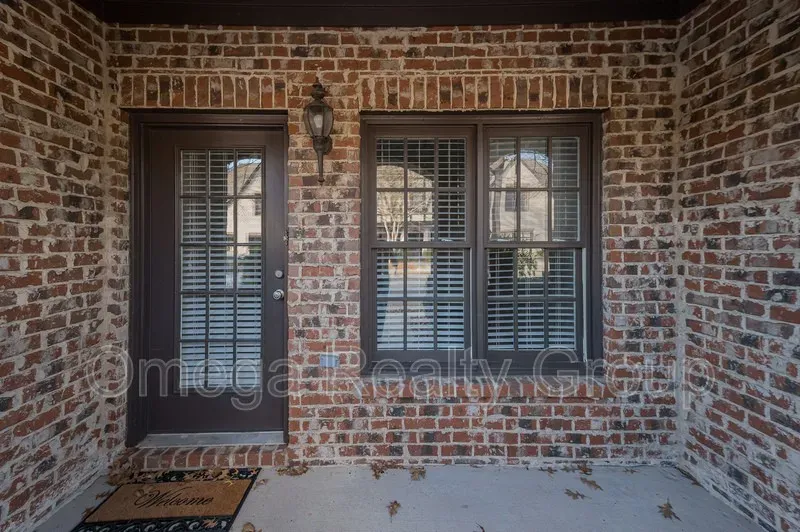3 Bed 2 Bath Contemporary Multi-Level Townhome in Birmingham, AL - 2