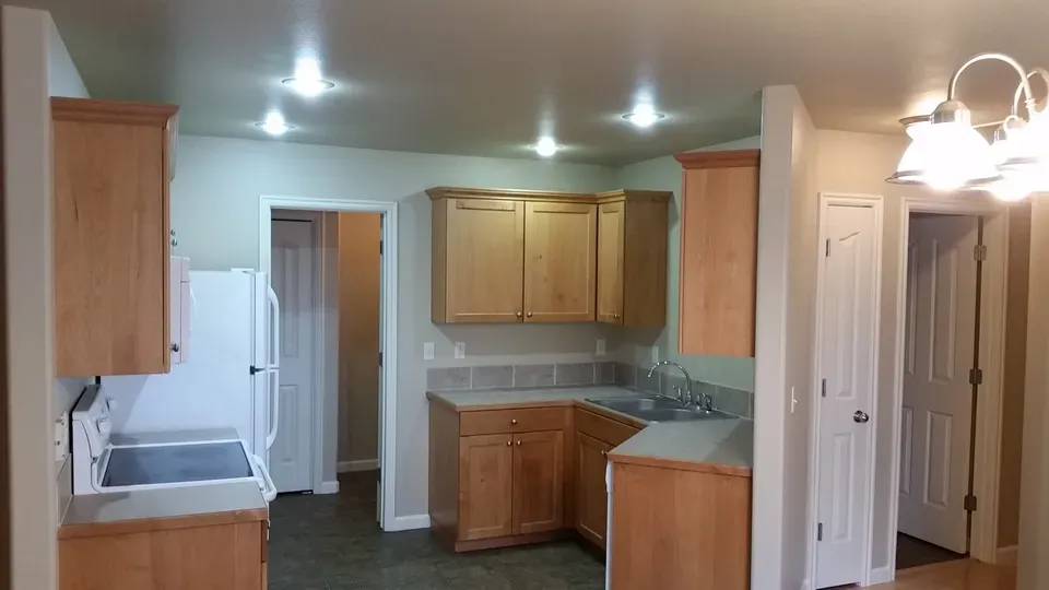 3 Bed 2 Bath Contemporary Multi-Level Townhome in Boise, ID - 2