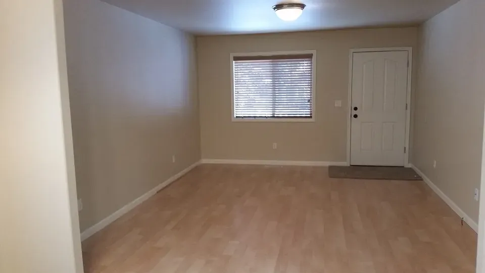 3 Bed 2 Bath Contemporary Multi-Level Townhome in Boise, ID - 5