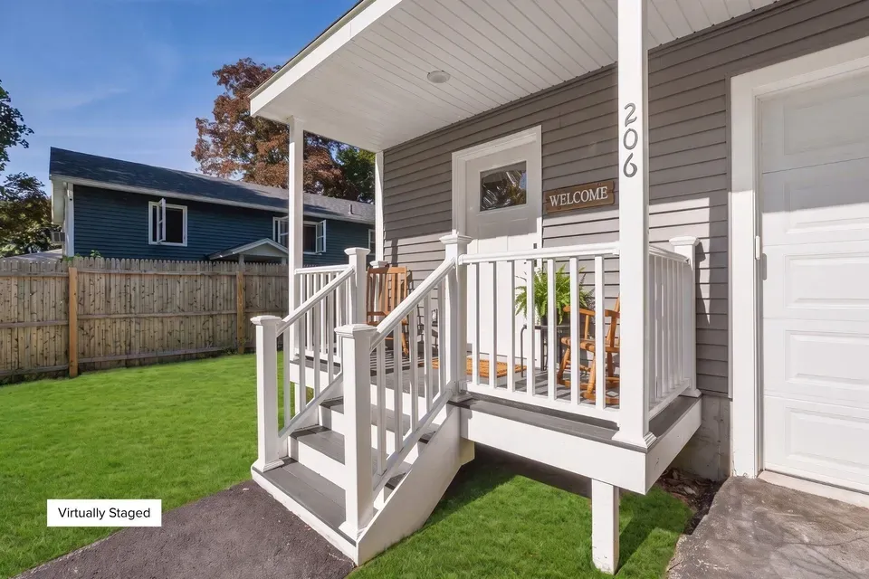 3 Bed 2 Bath Contemporary Multi-Level Townhome in Burlington, VT