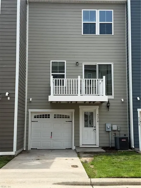 3 Bed 2 Bath Contemporary Multi-Level Townhome in Chesapeake, VA - 1