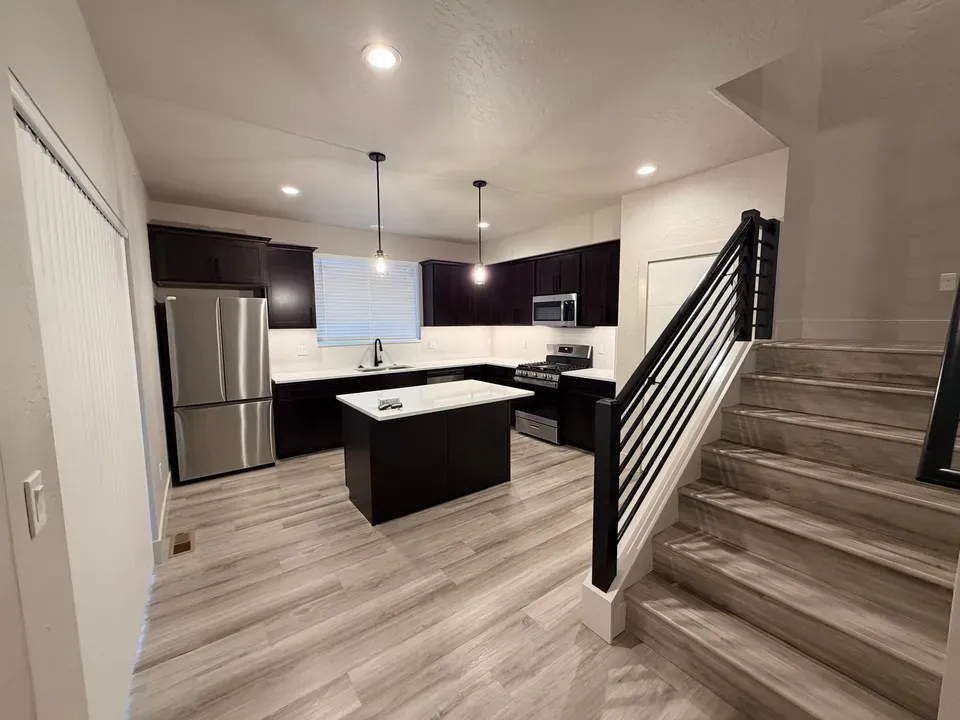 3 Bed 2 Bath Contemporary Multi-Level Townhome in Coeur d Alene, ID - 5