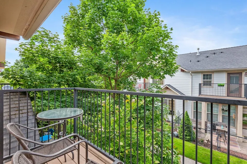 3 Bed 2 Bath Contemporary Multi-Level Townhome in Coeur d Alene, ID - 5