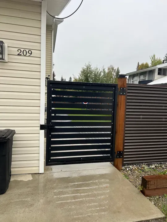 3 Bed 2 Bath Contemporary Multi-Level Townhome in Fairbanks, AK - 2