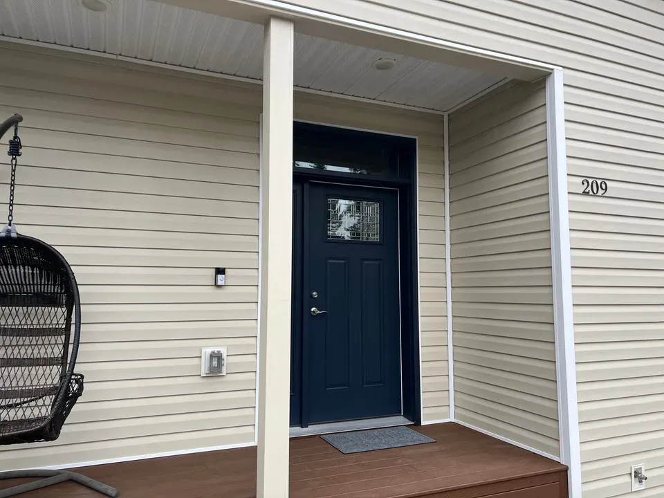 3 Bed 2 Bath Contemporary Multi-Level Townhome in Fairbanks, AK - 3