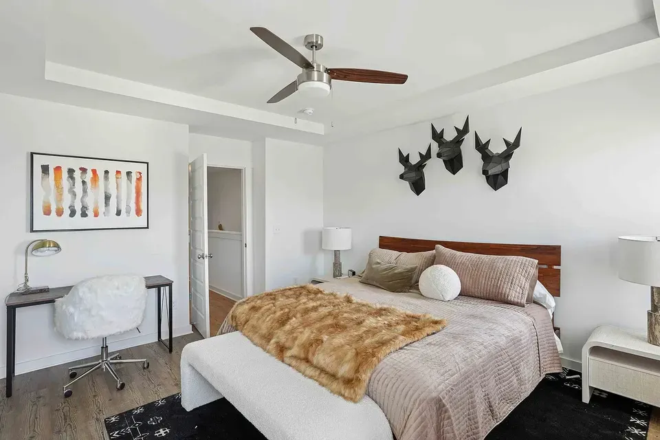 3 Bed 2 Bath Contemporary Multi-Level Townhome in Huntsville, AL - 4