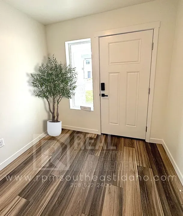 3 Bed 2 Bath Contemporary Multi-Level Townhome in Idaho Falls, ID - 2