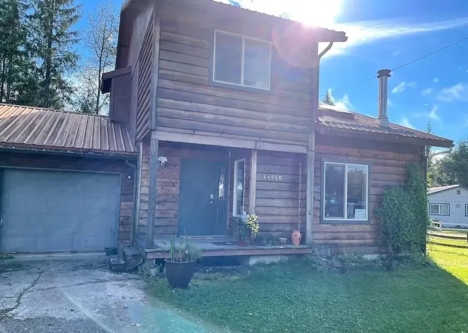 3 Bed 2 Bath Contemporary Multi-Level Townhome in Juneau, AK