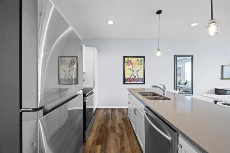 3 Bed 2 Bath Contemporary Multi-Level Townhome in Kansas City, KS - 5