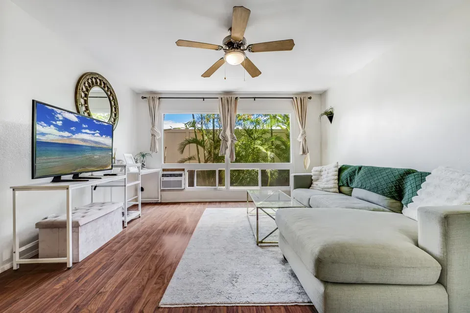 3 Bed 2 Bath Contemporary Multi-Level Townhome in Maui, HI - 1