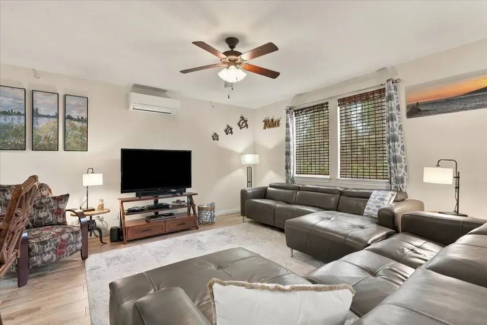 3 Bed 2 Bath Contemporary Multi-Level Townhome in Maui, HI - 3