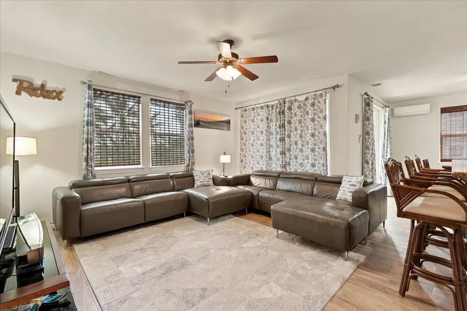 3 Bed 2 Bath Contemporary Multi-Level Townhome in Maui, HI - 4