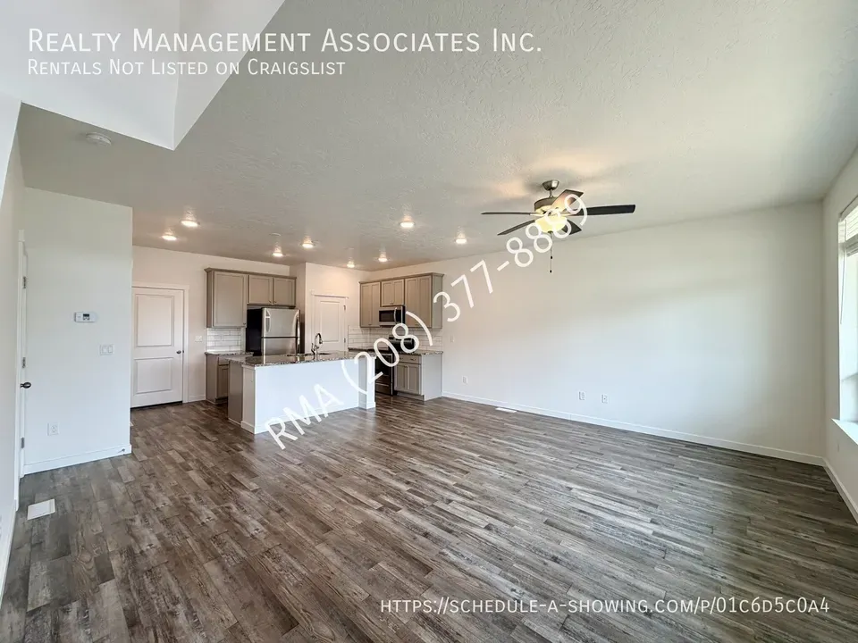 3 Bed 2 Bath Contemporary Multi-Level Townhome in Meridian, ID - 3