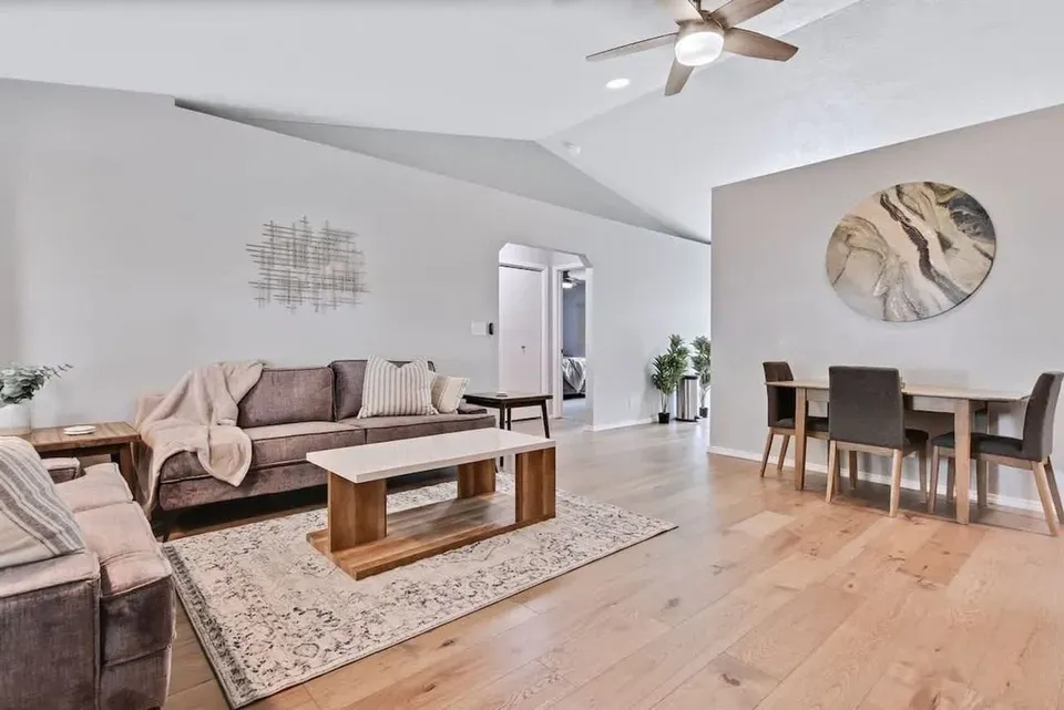 3 Bed 2 Bath Contemporary Multi-Level Townhome in Meridian, ID
