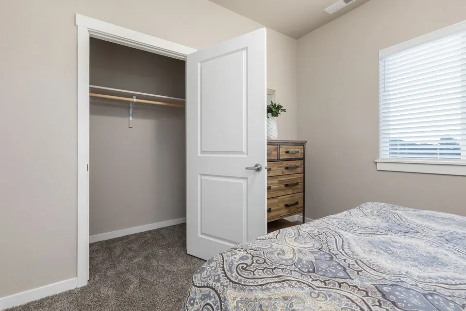 3 Bed 2 Bath Contemporary Multi-Level Townhome in Nampa, ID - 4