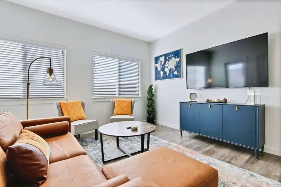 3 Bed 2 Bath Contemporary Multi-Level Townhome in Nampa, ID - 4