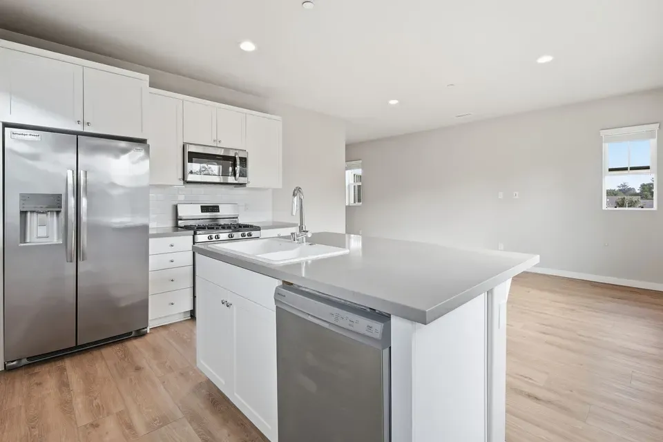 3 Bed 2 Bath Contemporary Multi-Level Townhome in Oxnard, CA