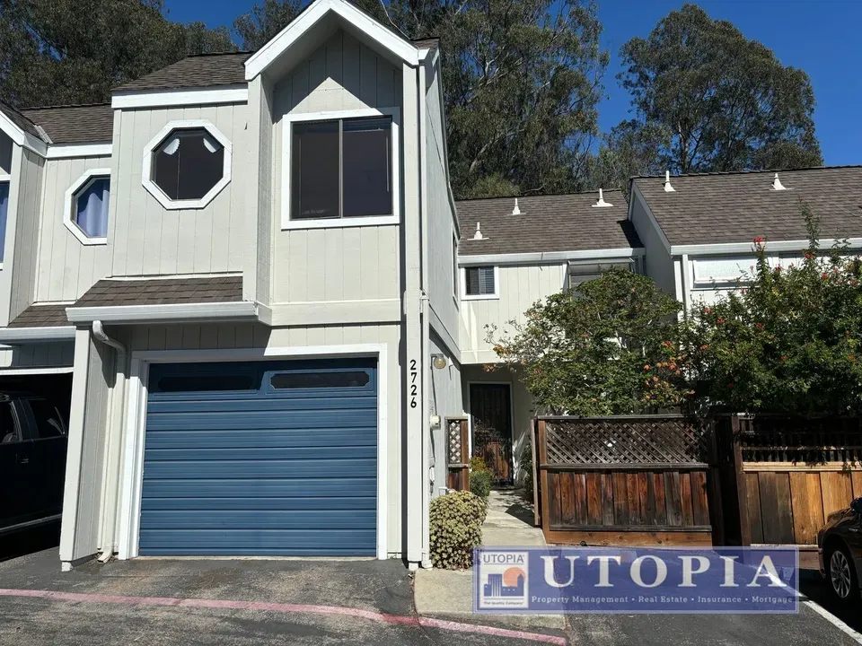 3 Bed 2 Bath Contemporary Multi-Level Townhome in Santa Cruz, CA