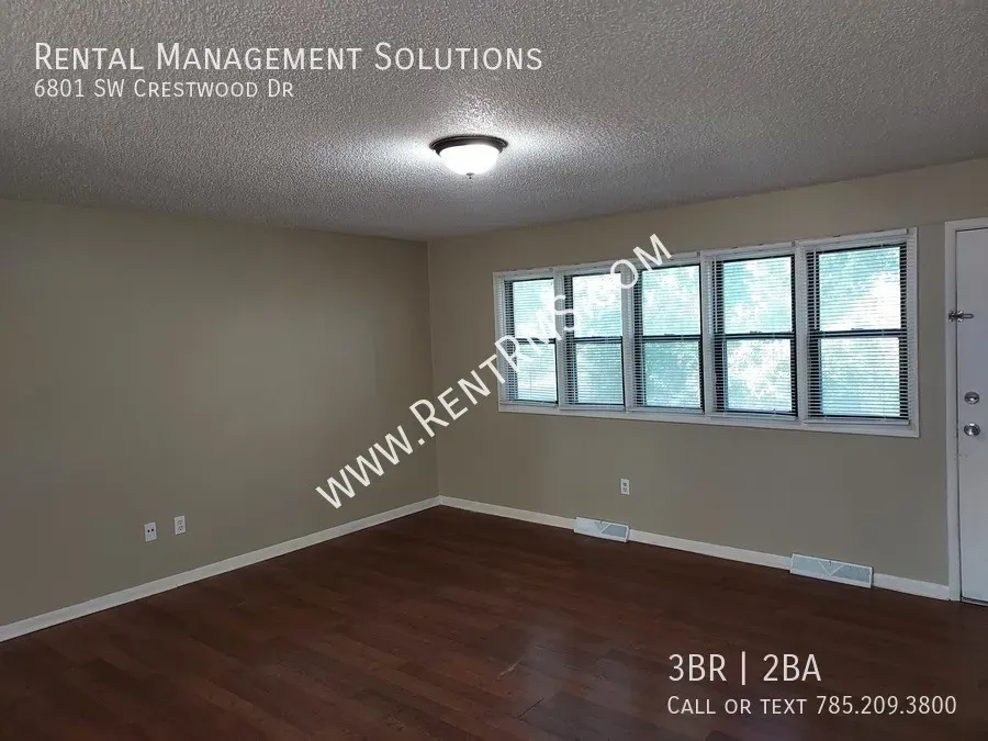 3 Bed 2 Bath Contemporary Multi-Level Townhome in Topeka, KS - 3