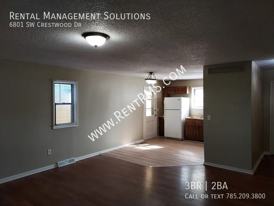 3 Bed 2 Bath Contemporary Multi-Level Townhome in Topeka, KS - 5