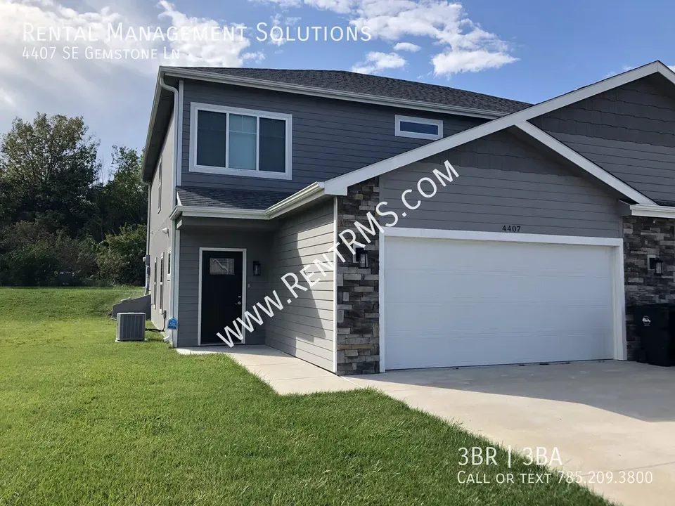 3 Bed 2 Bath Contemporary Multi-Level Townhome in Topeka, KS - 1